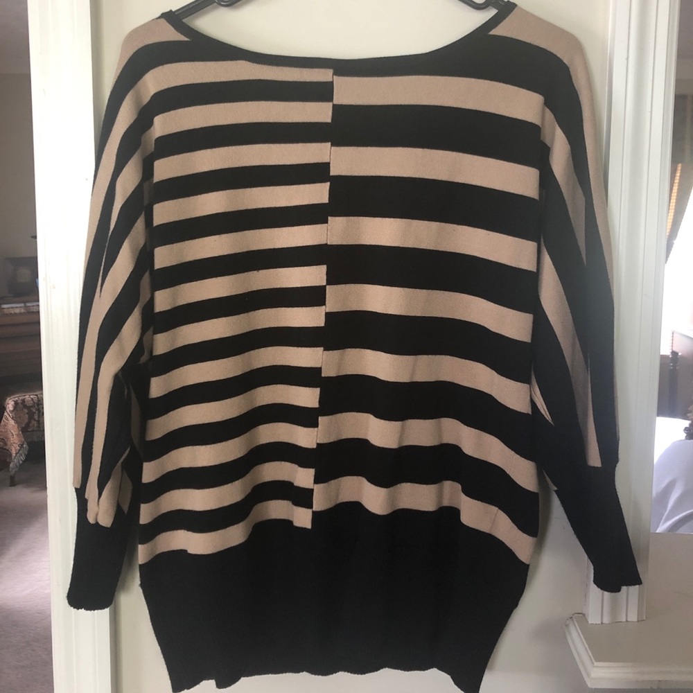 Black/Tan shirt